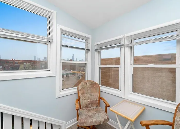 Appartement Cozy, Top-floor 3br Loft With Balcony In West Town *