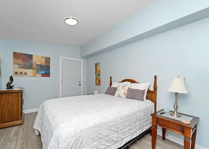 Appartement Cozy, Top-floor 3br Loft With Balcony In West Town *